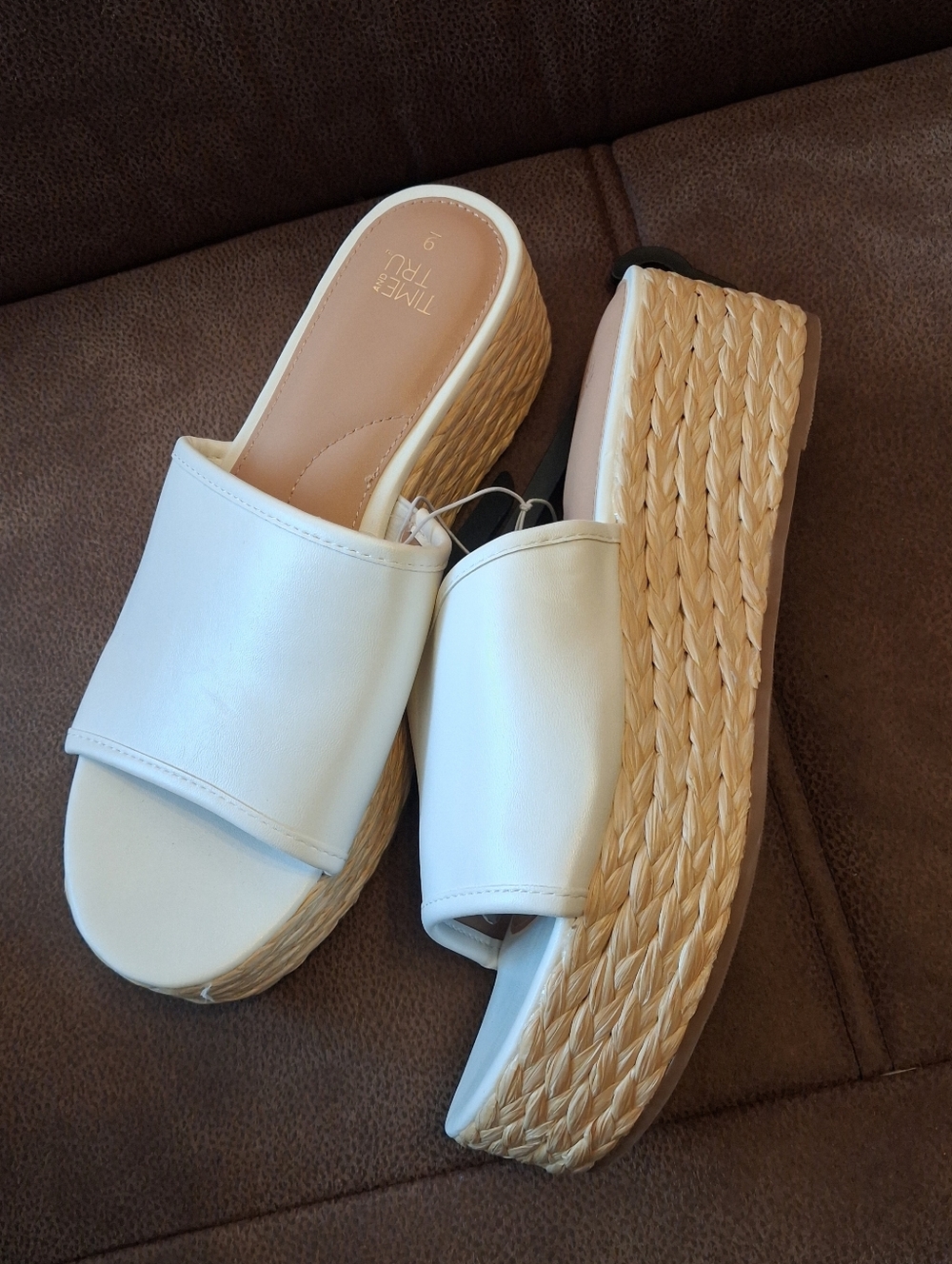 Time and Tru Women's White Slide Platform Sandals Size 9
